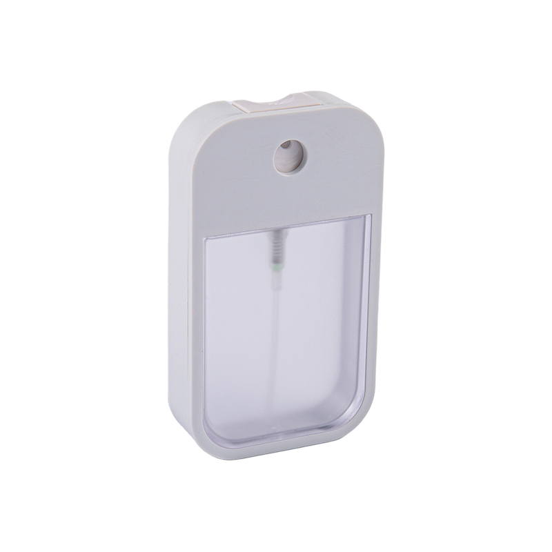 Boca s raspršivačem kartice od drugog (ABS, PETG) materijala Boca s raspršivačem kartice od drugog (ABS, PETG) materijala